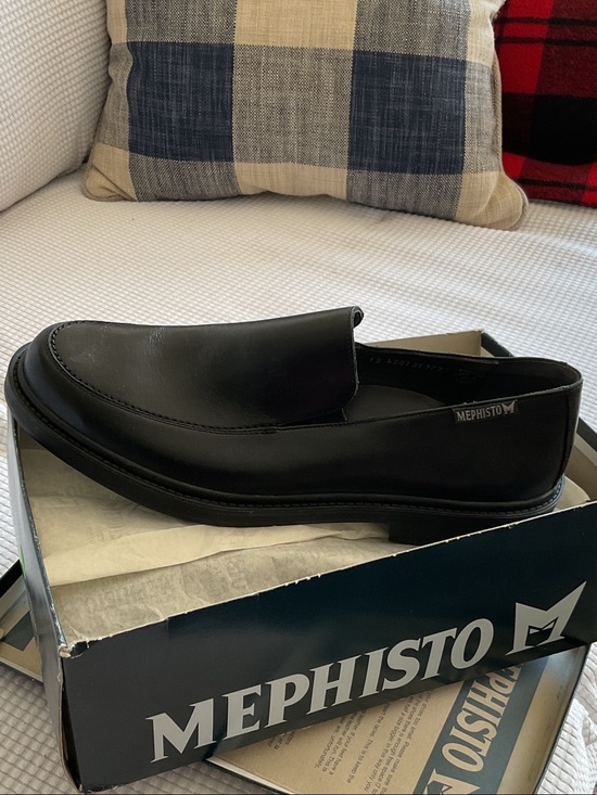 Mephisto Other - Mephisto Black Leather Slip-On Loafer — Classic Dress Loafer